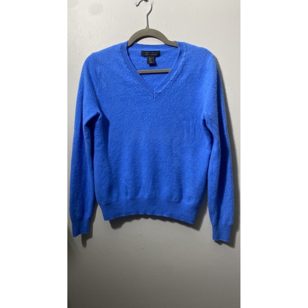 TAHARI 100% 2-Ply Cashmere V-Neck Sweater Blue Quiet Luxury Classic Beauty